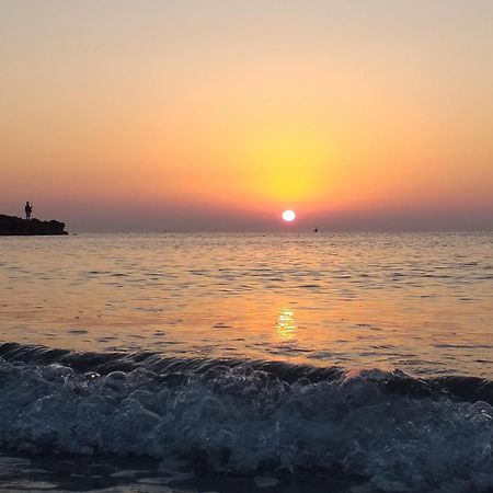 Sunrise Vera-Naturista Luaran gambar